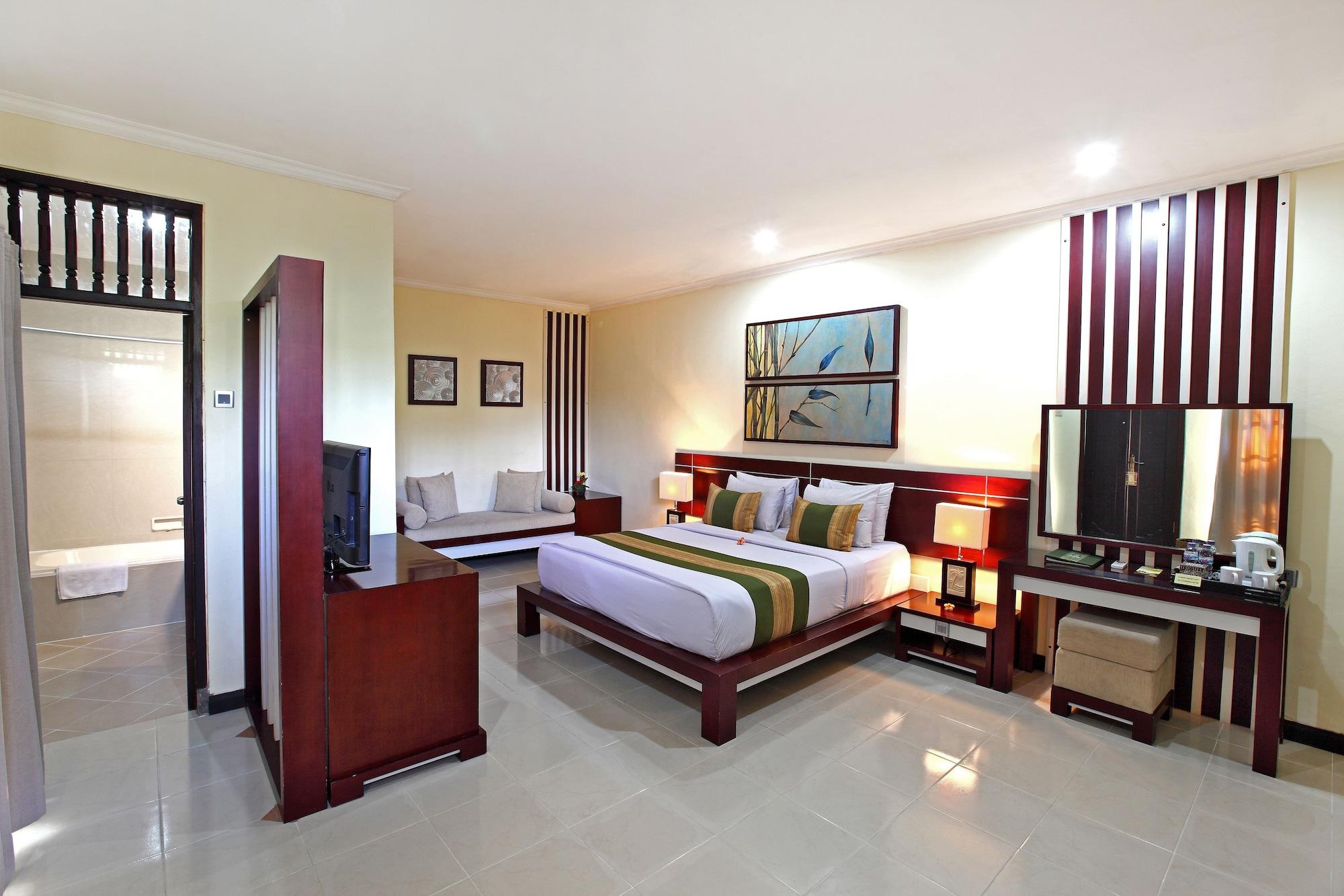 Hotel Adi Dharma 4*
