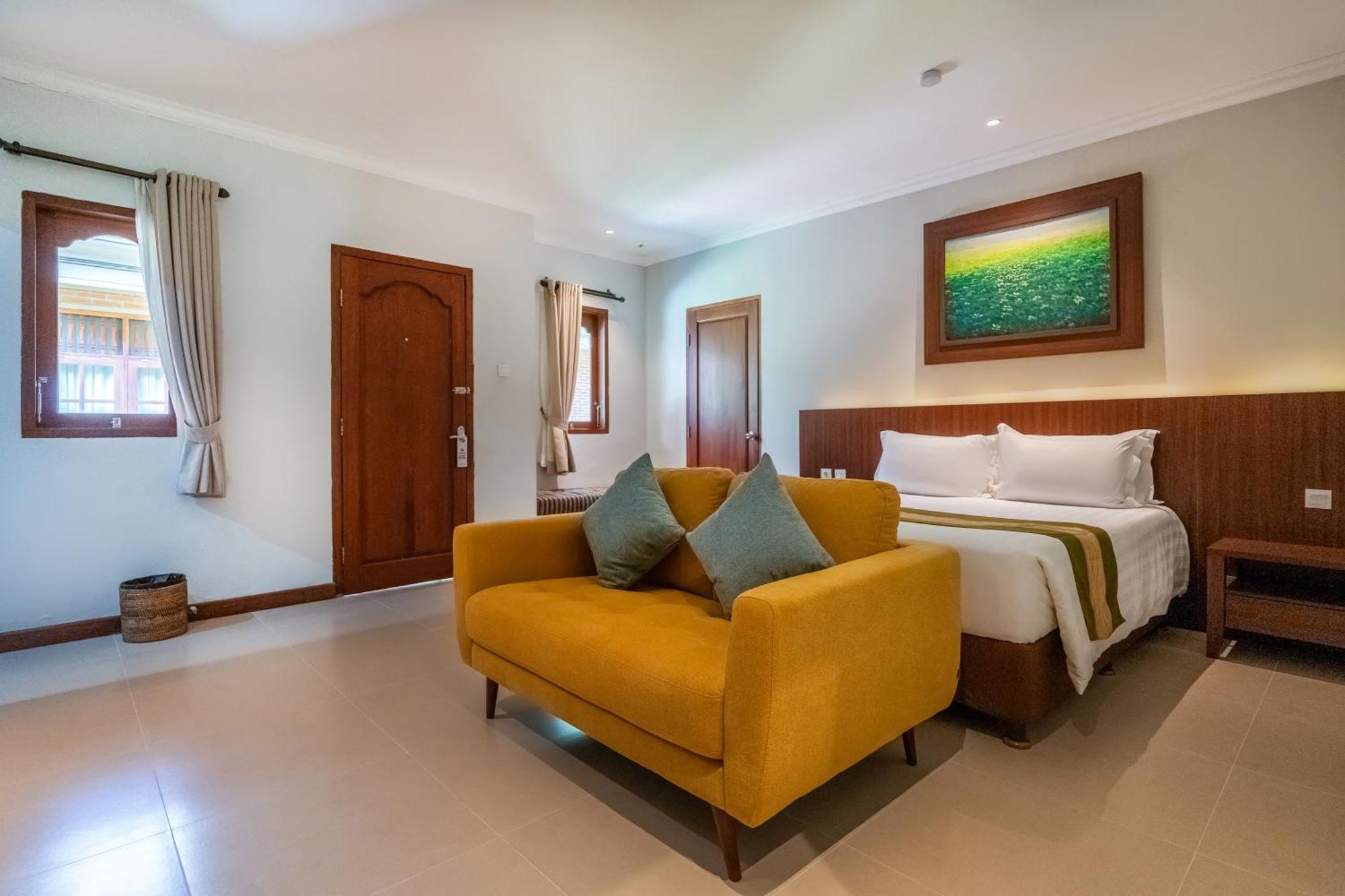 Hotel Adi Dharma 4*